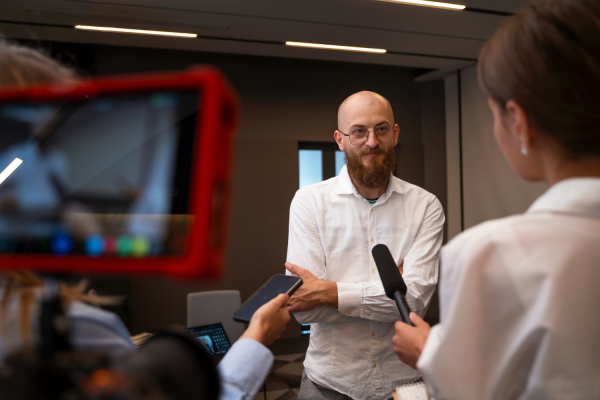 How to overcome your nerves with public speaking