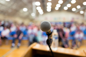 Why It&#039;s Time to Rethink Your Slides in Public Speaking